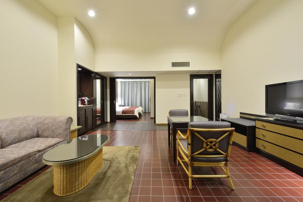 Exes Ishigaki Ishigaki (Okinawa) Exterior foto